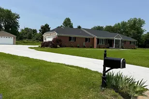 104 Lake Front Dr, Dover, DE 19904 - Photo 1