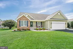 699 W Lake Dr, Smyrna, DE 19977 - Photo 1