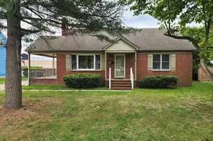 42 S Edgehill Ave, Dover, DE 19901 - Photo 1