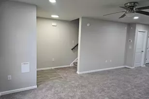 203 Fairfax Ln, Dover, DE 19901 - Photo 3