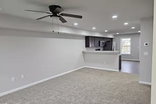 205 Fairfax Ln, Dover, DE 19901 - Photo 3