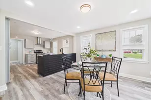 28 S Queen St, Dover, DE 19904 - Photo 3