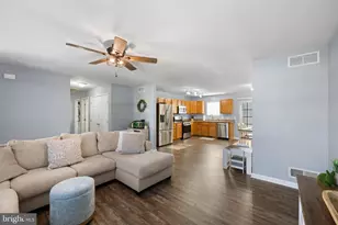 70 W Deer Trail Rd, Clayton, DE 19938 - Photo 9