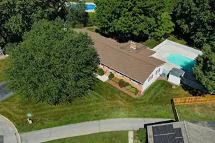18 N Springview Dr, Dover, DE 19901 - Photo 1