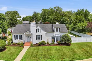 727 N Governors Ave, Dover, DE 19904 - Photo 1