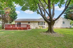 90 Greenview Dr, Dover, DE 19901 - Photo 5