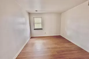 110 E 40th St, Wilmington, DE 19802 - Photo 3