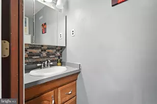 10 Bradley Dr, Newark, DE 19702 - Photo 13