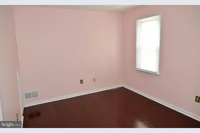 217 E Twenty Second Street, Wilmington, DE 19802 - Photo 9