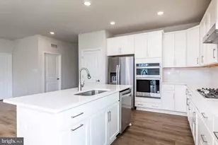 679 Mayfield Fls Dr, Newark, DE 19702 - Photo 11