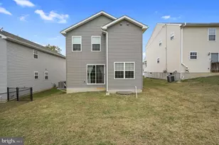 25 Mifflin Ave, New Castle, DE 19720 - Photo 9