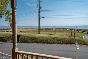 258 E 2nd St, New Castle, DE 19720 - Photo 31