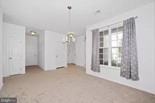 32 Grand National Ln, Newark, DE 19702 - Photo 7