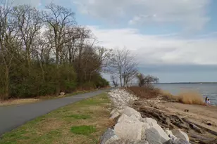 610 W 11th St, New Castle, DE 19720 - Photo 33