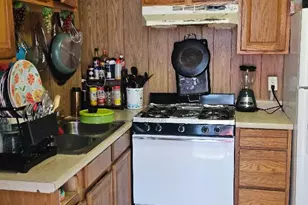 12 Cedar St, Wilmington, DE 19805 - Photo 5