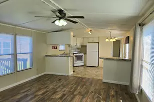 614 S Huckleberry Ave, Bear, DE 19701 - Photo 7