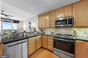 105 Christina Landing Dr, Wilmington, DE 19801 - Photo 7