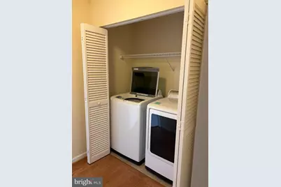 526 S Twin Lakes Boulevard, Newark, DE 19711 - Photo 5