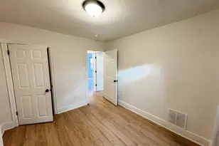 302 E 23rd St, Wilmington, DE 19802 - Photo 9