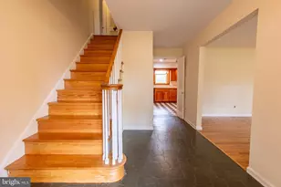 21 Winterbury Cir, Wilmington, DE 19808 - Photo 3