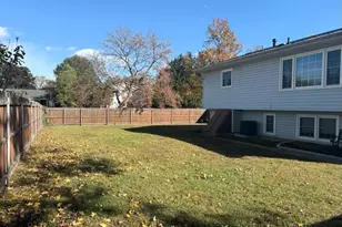 886 Broadfield Dr, Newark, DE 19713 - Photo 17