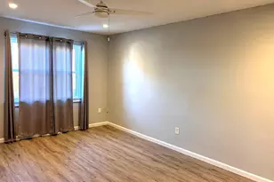 5121 W Woodmill Dr, Wilmington, DE 19808 - Photo 7