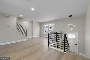 12 Booker Cir, New Castle, DE 19720 - Photo 1