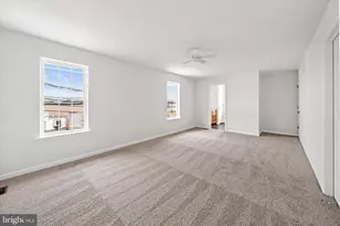 31 Memorial Dr, New Castle, DE 19720 - Photo 23