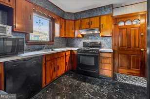 327 Pennewill Dr, New Castle, DE 19720 - Photo 13