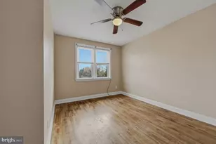 2111 N Locust St, Wilmington, DE 19802 - Photo 11