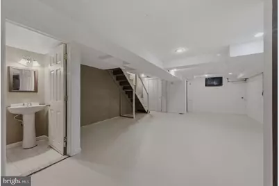 2111 N Locust Street, Wilmington, DE 19802 - Photo 17