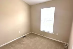 328 Norman Dr, Newark, DE 19702 - Photo 13