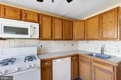 411 W 8th Street, Wilmington, DE 19801 - Photo 11