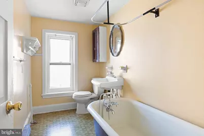 411 W 8th Street, Wilmington, DE 19801 - Photo 35