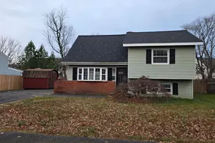 8 Lynch Farm Dr, Newark, DE 19713 - Photo 1