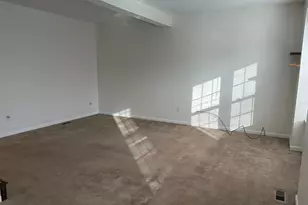 371 Latrobe Dr, Newark, DE 19702 - Photo 7