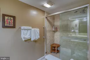 1704 N Park Dr, Wilmington, DE 19806 - Photo 13