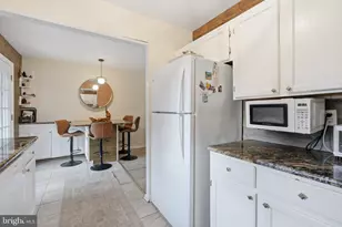 161 Valley Cir, Newark, DE 19711 - Photo 9