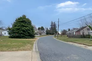 304 W Van Buren Ave, New Castle, DE 19720 - Photo 5