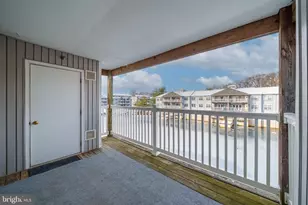 806 Waters Edge Dr, Newark, DE 19702 - Photo 17