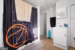 2 Lower Oak St, Wilmington, DE 19805 - Photo 9