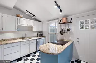 1722 W 13th St, Wilmington, DE 19806 - Photo 7