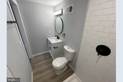 605 W 8th Street, Wilmington, DE 19801 - Photo 23