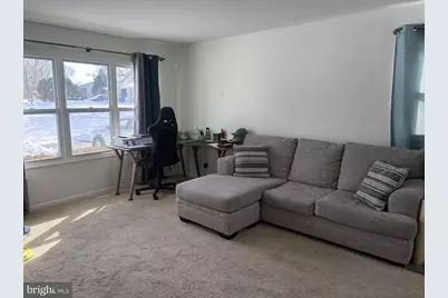 151 W Rutherford Drive, Newark, DE 19711 - Photo 3