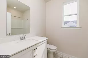 679 Mayfield Fls Dr, Newark, DE 19702 - Photo 17