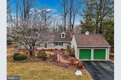 1002 Dixon Drive, Newark, DE 19711 - Photo 1