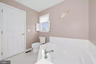 7 Marble House Dr, Bear, DE 19701 - Photo 27