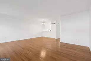 110 Hawk Dr, Newark, DE 19702 - Photo 5