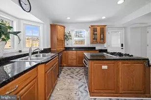 37 W Salisbury Dr, Wilmington, DE 19809 - Photo 11