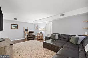 5422 Valley Green Dr, Wilmington, DE 19808 - Photo 3